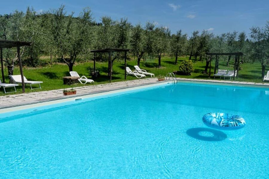 Fiesole E-Bike Tour with Olive Oil Tasting or Pool & Chill - The climb to Fiesole