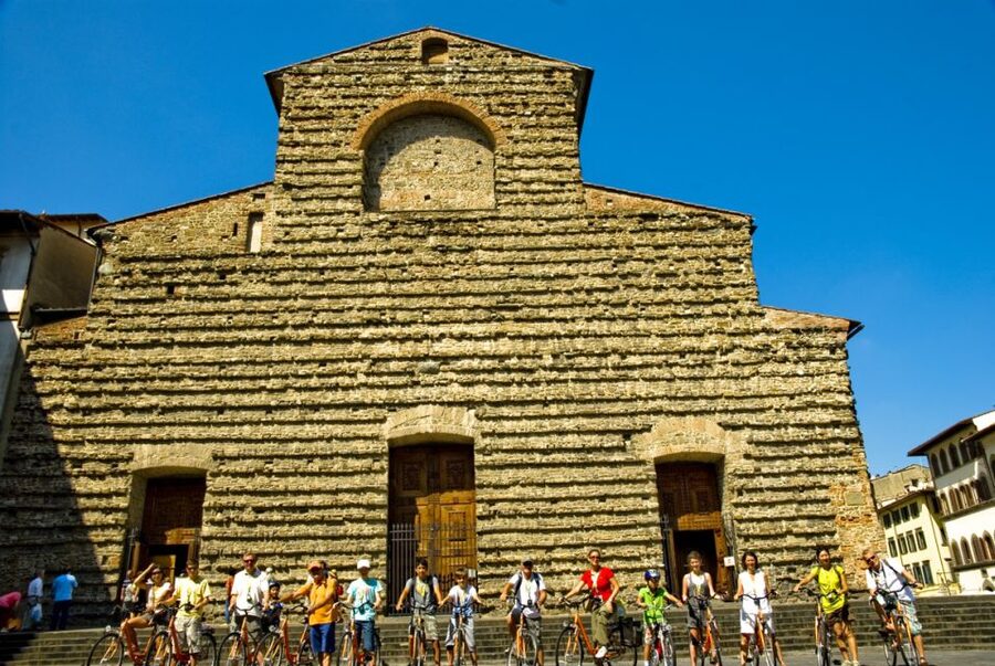 Florence: 2.5 hour Audio Guided Bike Tour led by Tour Leader - San Lorenzo, the Medici, and the Duomo