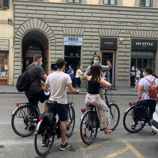 Florence Bike Tour & Sunset & Piazzale Michelangelo - Guides can turn a route into a real introduction