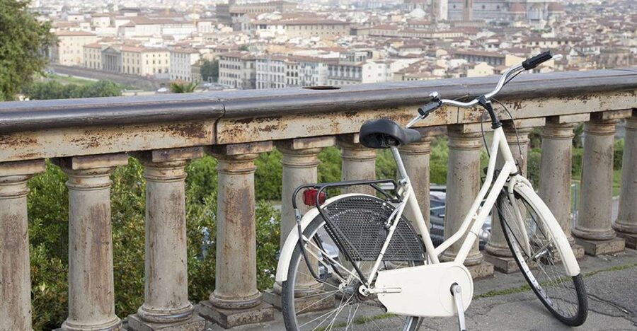 Florence: City Sightseeing Guided Bike Tour - Uffizi Gallery and Piazza della Signoria