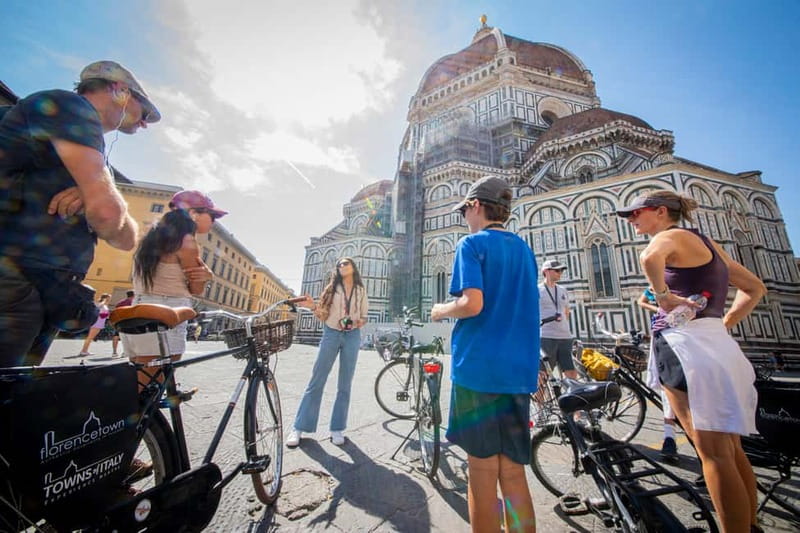 Florence: Guided Bike Tour in Small Group - Piazza della Repubblica and the city’s grand center