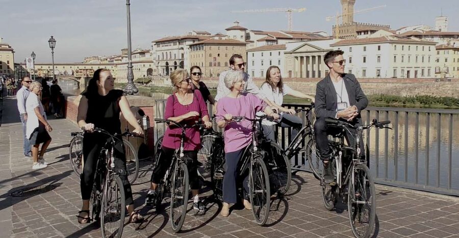 Florence: Guided Bike Tour with Piazzale Michelangelo - From the Duomo to Piazza della Repubblica