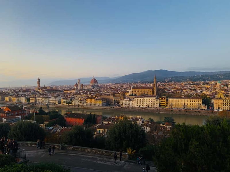 Florence: Guided E-Bike Tour to Piazzale Michelangelo - Traffic, crowds, and cycling comfort