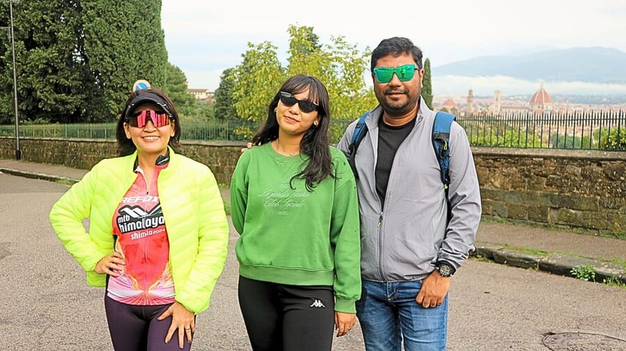 Florence Premium E-Bike Tour + Photo Shoot and Tastings - Key points to know before booking