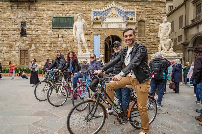 Florence: Untold Small Group Bike Tour - Piazza della Repubblica and the city’s grand center