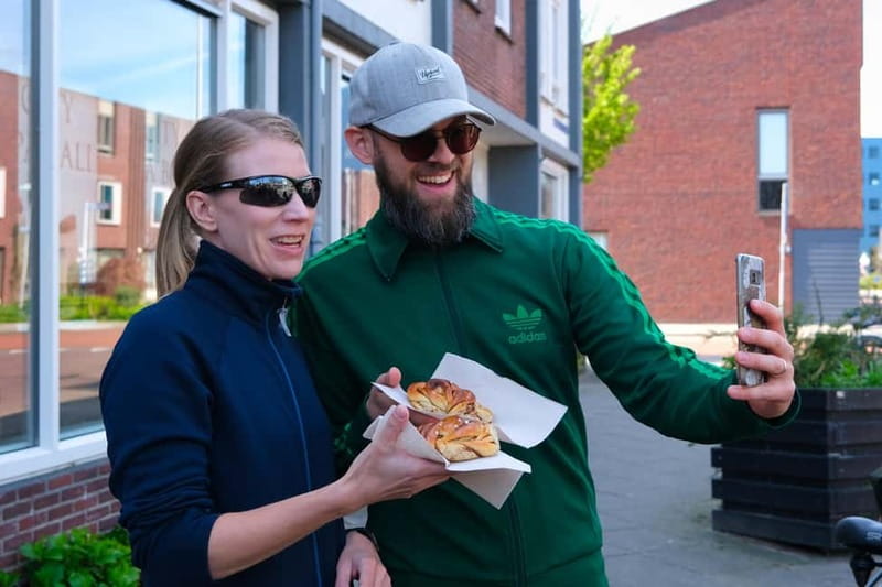 Food Tour by Bike: enjoy 6 bites and cycle trough Utrecht - Karma Kebab brings familiar food into the route
