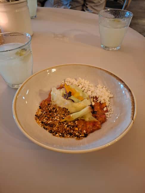 Food Tour by Bike: enjoy 6 bites and cycle trough Utrecht - Oproer Biercafé and the two included drinks