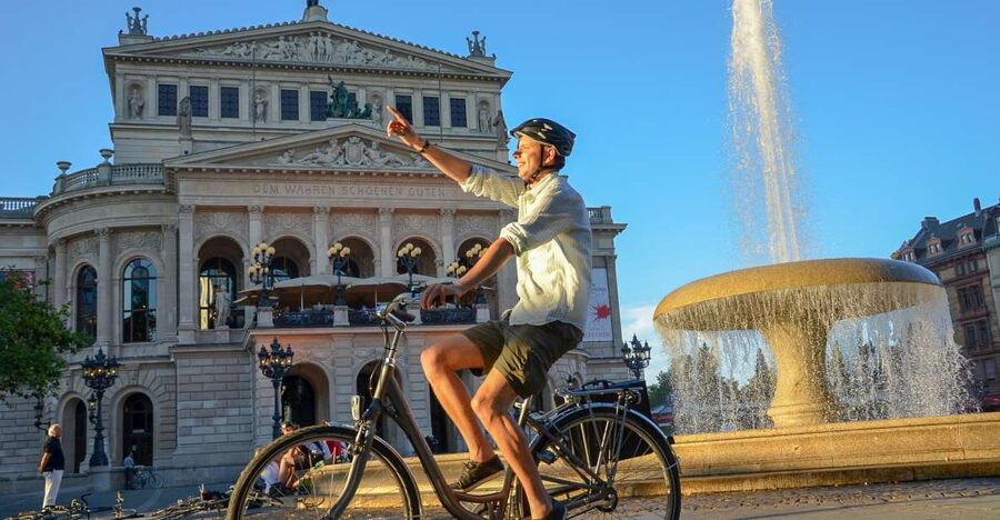Frankfurt: Guided Bike Tour - Key points to know before you book
