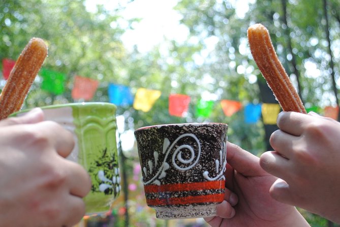 Frida Kahlo VIP [Museum Tickets Included] Bike, Markets & Churros - Starting in Del Carmen with bikes and local stories
