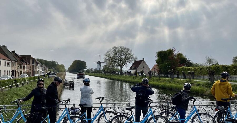 From Bruges: Family-Friendly Countryside Guided Bike Tour - Leaving Bruges behind on two wheels