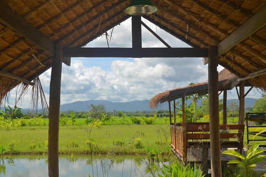 From Chiang Mai: Mae Taeng Valley and Waterfalls Cycle Tour - Wat Ban Den brings culture into the ride