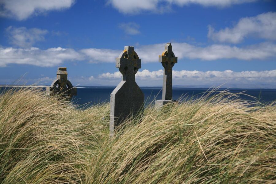 From Doolin: Day Trip to Inisheer with Bike or Bus Tour - Is the $142 price fair?