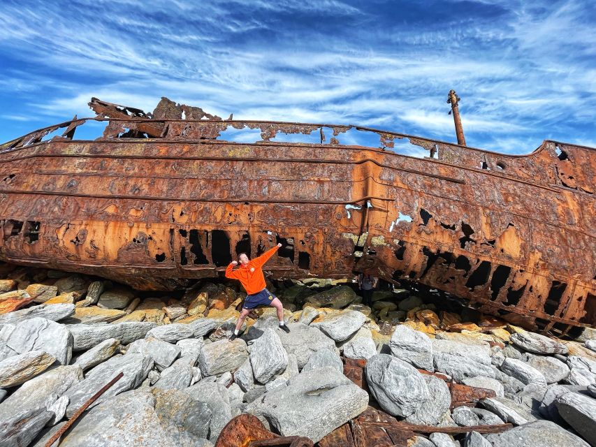 From Galway: Day Trip to Inisheer with Bike or Bus Tour - What the $192 price covers