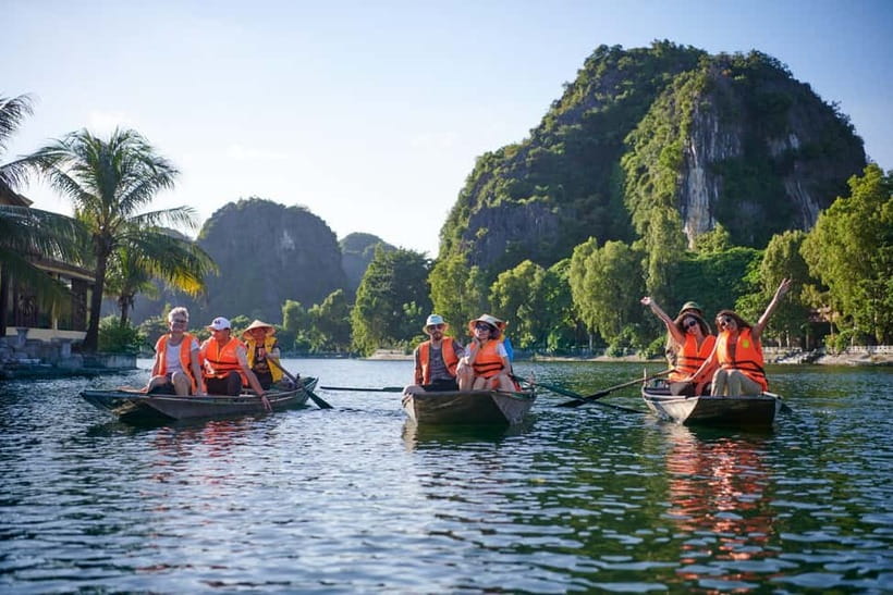 From Hanoi: Hoa Lu, Tam Coc, Mua Cave & Cycling in Ninh Binh - Hoa Lu and the first Vietnamese dynasties