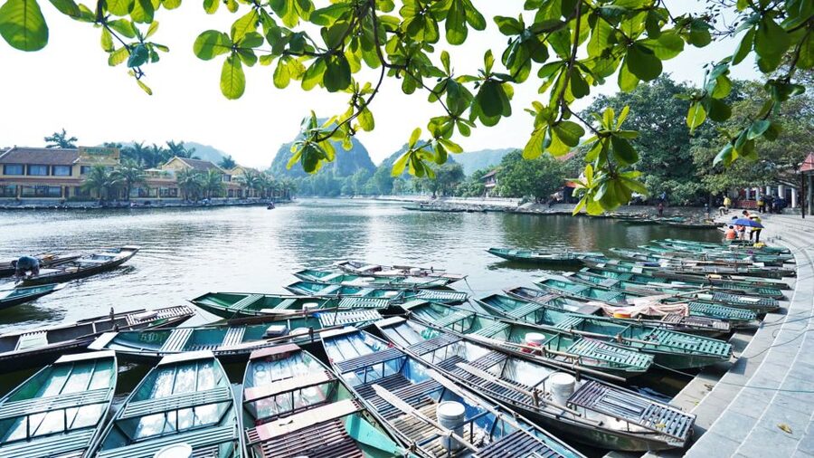 From Hanoi: Hoa Lu & Tam Coc with Buffet lunch & Cycling - Why this Hanoi day trip works