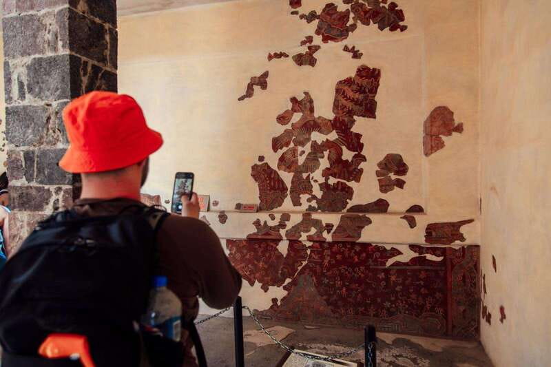 From Mexico City: Teotihuacan Pyramids and Bike Tour - Walking the Avenue of the Dead for 2.5 hours