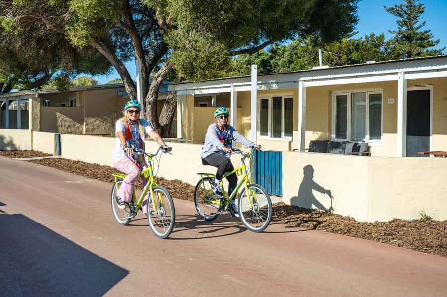 From Perth: Rottnest Island Full-Day Bike and Ferry Trip - Food, drinks, and your return time