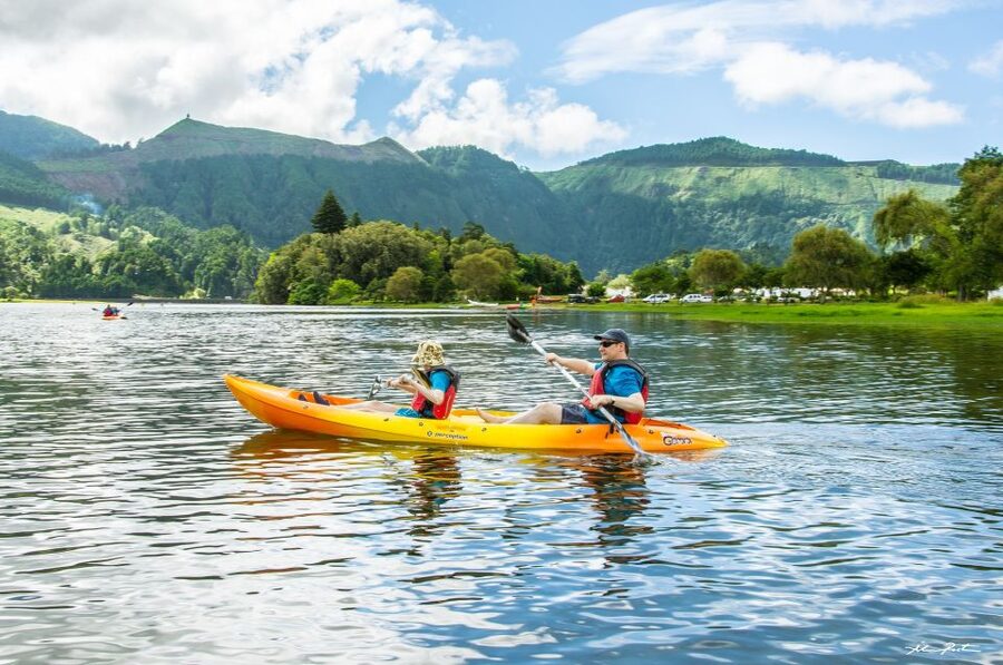 From Ponta Delgada: Sete Cidades Jeep, Bike, & Kayak Ride - Views from the crater heights