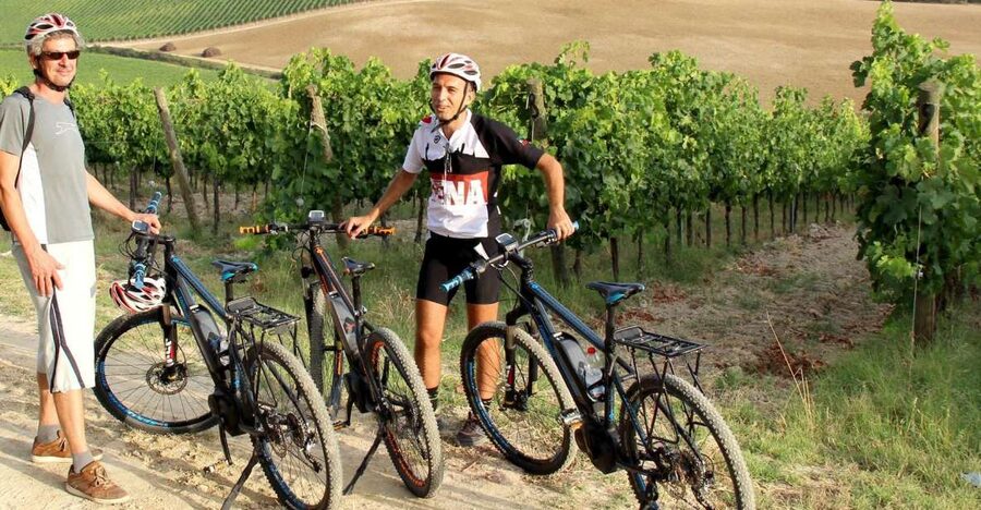 From Siena: Chianti Countryside E-Bike Tour w/ Lunch & Wine - Riding the quiet Chianti roads