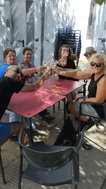 From Sitges: Cycling Tour with Winery visit and Tasting - A relaxed two-hour ride, not a race