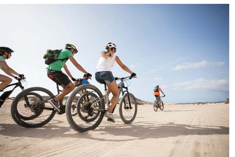 Fuerteventura North: PREMIUM E-bike guided tour - Lajares, a practical pause after the volcano ride