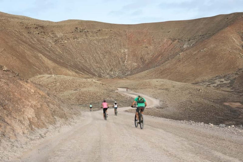 Fuerteventura North: PREMIUM E-bike guided tour - What Bas adds to the experience
