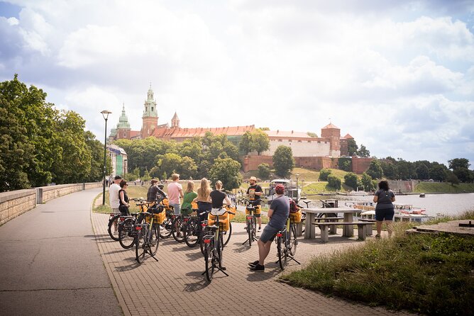 Full Bike Tour - the Old Town, Jewish Qtr & the Ghetto NEW BIKES - Main Market Square and the medieval heart
