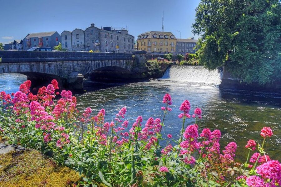 Galway: Guided eBike City Sightseeing Tour - Salthill, Blackrock Tower, and Galway Bay