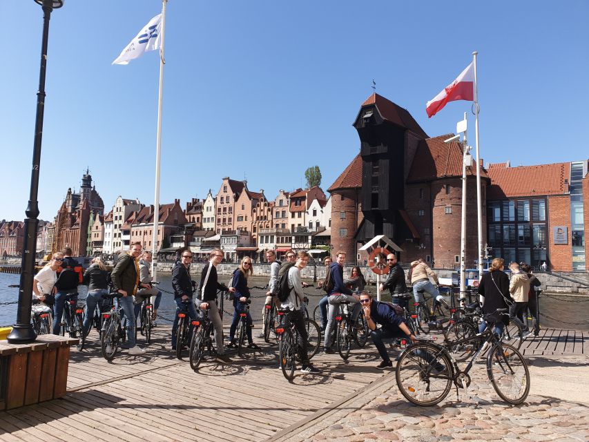 Gdańsk: Highlights Bike Tour - Ołowianka and the Motława waterfront