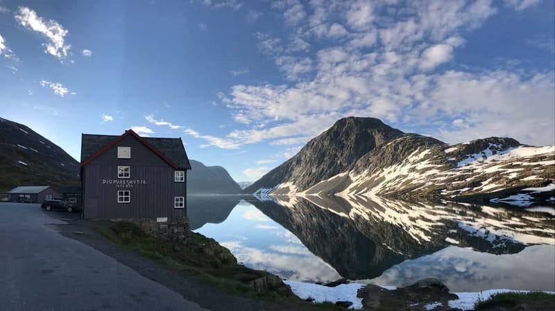 Geiranger Fjord: Downhill Self-Guided Bike Tour - Flydalsjuvet, the photo stop worth planning for