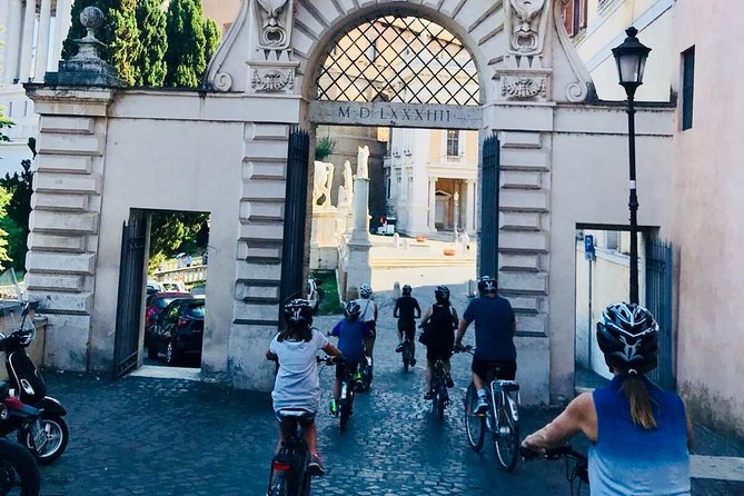 Gems of Rome: Small Group E-Bike Tour with Street Food stops - Why an e-bike is a smart way to see Rome