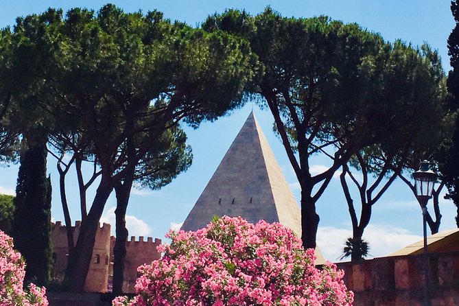 Gems of Rome: Small Group E-Bike Tour with Street Food stops - Starting with the Colosseum and ancient Rome