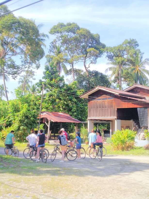 George Town, Penang: Malay Countryside Cycling - The goat farm and animal stop