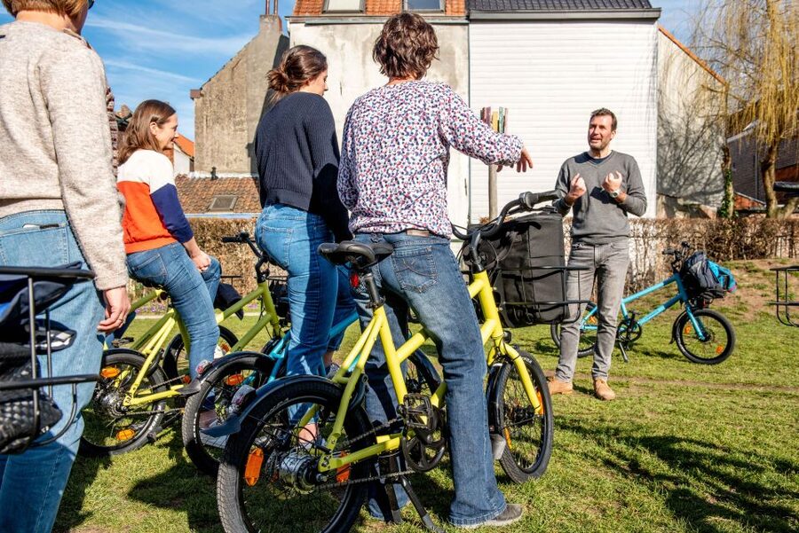 Ghent: City Highlights and Hidden Gems Guided Bike Tour - The Castle of the Counts and Ghent’s medieval character