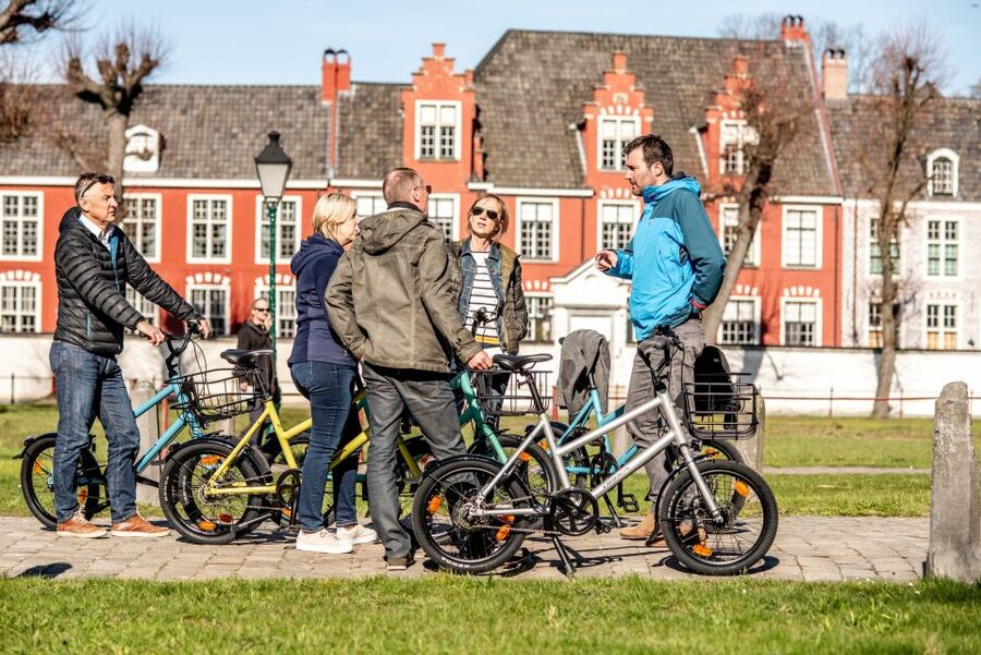 Ghent: City Highlights and Hidden Gems Guided Bike Tour - Weather, clothing, and the best day to go
