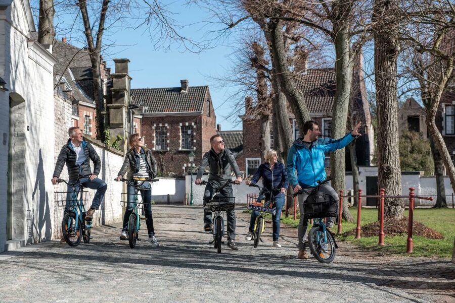 Ghent: City Highlights and Hidden Gems Guided Bike Tour - The historic center, seen at bicycle speed