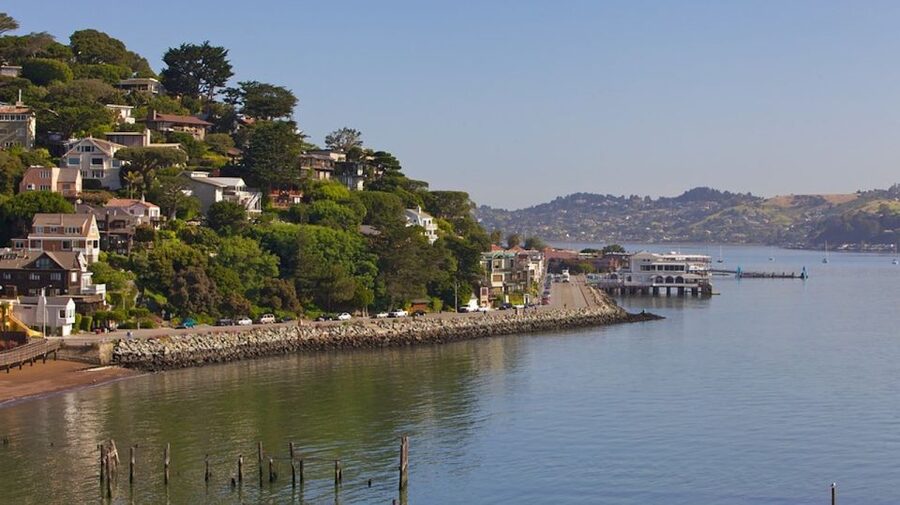 Golden Gate Bridge: Electric Bike Guided Tour to Sausalito - Downhill to Sausalito