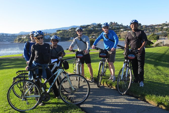 Golden Gate Bridge Guided Bicycle or E-Bike Tour from San Francisco to Sausalito - The downhill finish in Sausalito