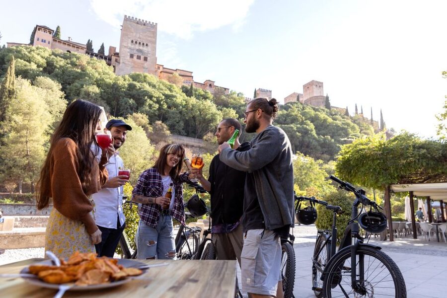 Granada: Highlights & Viewpoints eBike Tour with Tapas Break - San Nicolás and San Miguel Alto viewpoints