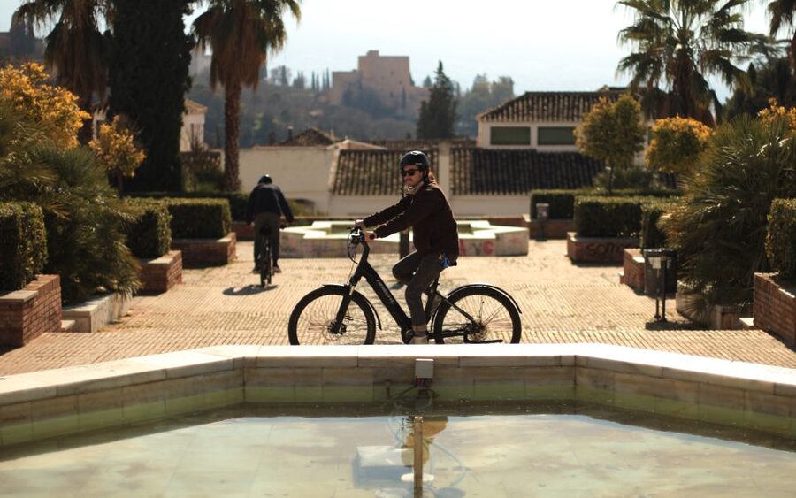 Granada: Highlights & Viewpoints eBike Tour with Tapas Break - Practical details before you book
