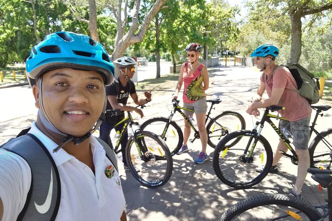 Guided Bike Tour of Stellenbosch - Botanical gardens, Eerste River, and university life