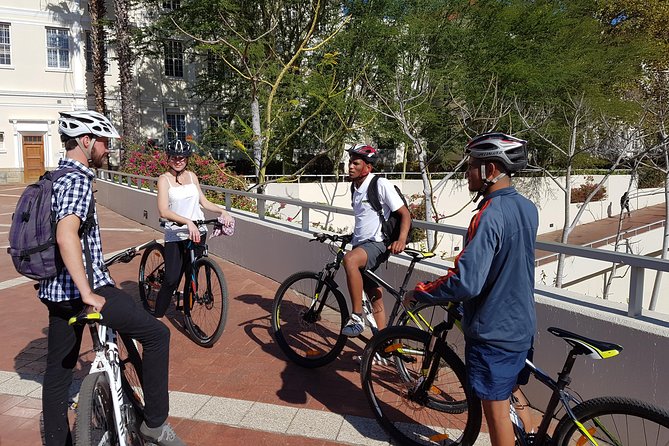 Guided Bike Tour of Stellenbosch - Lanzerac: a cellar tour with chocolate and wine