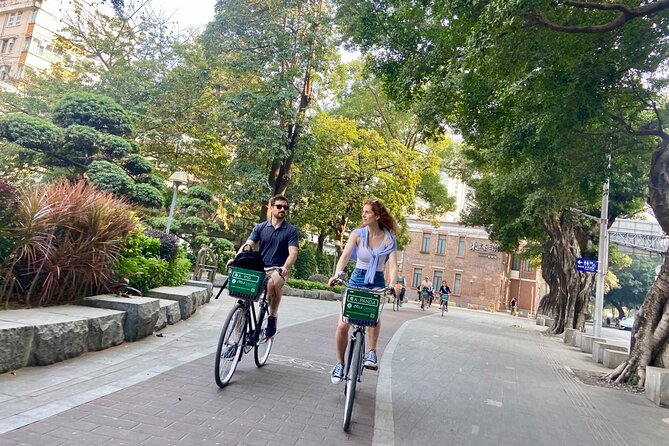 Guided Cycle Tour of Guangzhou - Donghaochong and Guangzhou’s older quarters