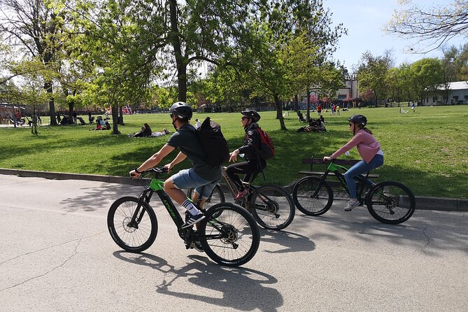 Guided E-bike Tour in Bologna with aperitif - Why this three-hour ride works so well in Bologna