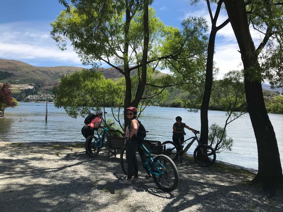 Guided Scenic E-bike Tour - Ride to the Lake - What the guide adds to the ride