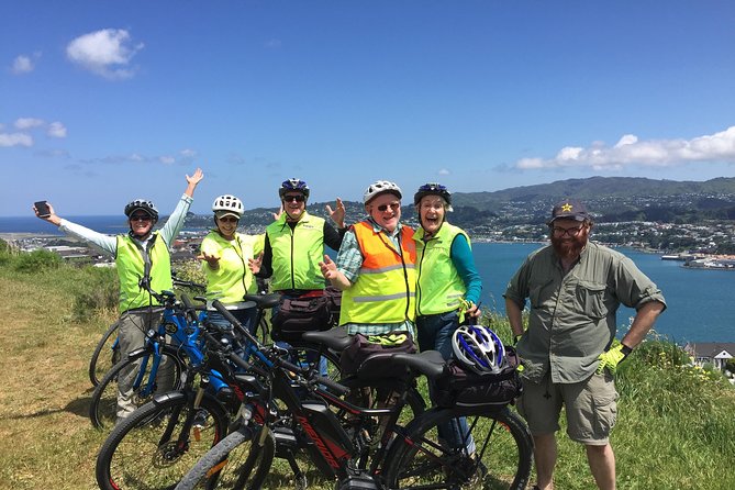 Guided Wellington Tour by Electric Bike - Oriental Bay, Hataitai Beach, and the café pause