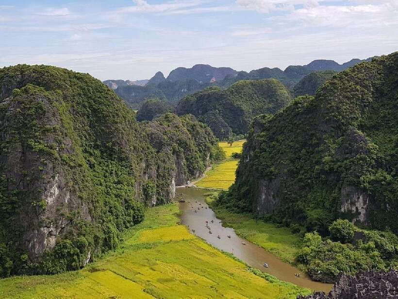 Ha Noi: Ninh Binh / Hoa Lu - Trang An - Mua Cave / Cycling - Who will get the most from this trip