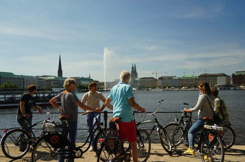 Hamburg 3-Hour Bike Tour - Back to the piers and the Reeperbahn