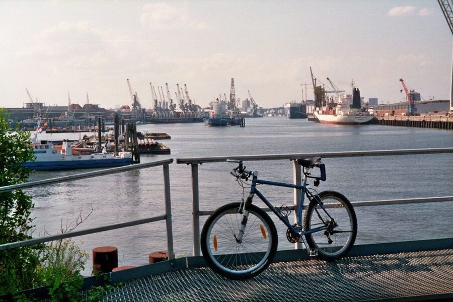 Hamburg: Bike Tour of the Speicherstadt & Old Harbor - Why this route gives you a fuller Hamburg