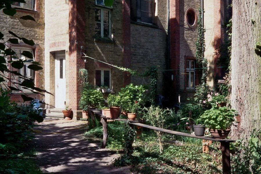 Hamburg: Downtown, Alster & Creative Neighborhoods by Bike - Neustadt and the project Komm in de Gänge